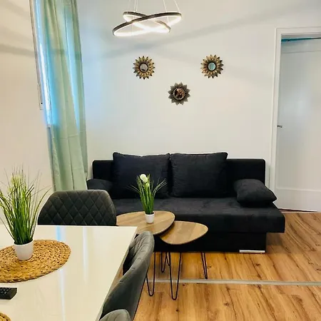 דירה 3rooms Modern Near Mtu- Lakescape Fewos