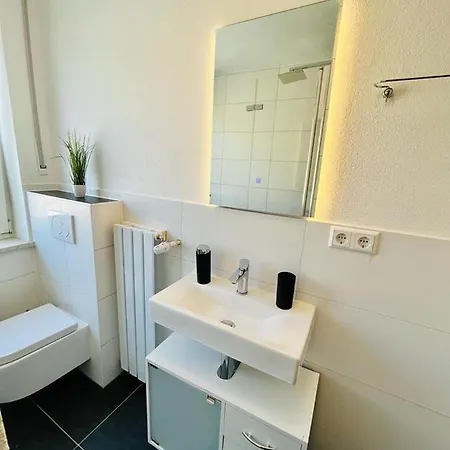3rooms Modern Near Mtu- Lakescape Fewos דירה