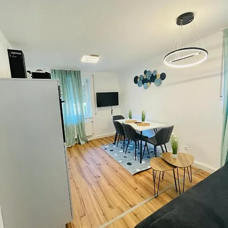3rooms Modern Near Mtu- Lakescape Fewos דירה *