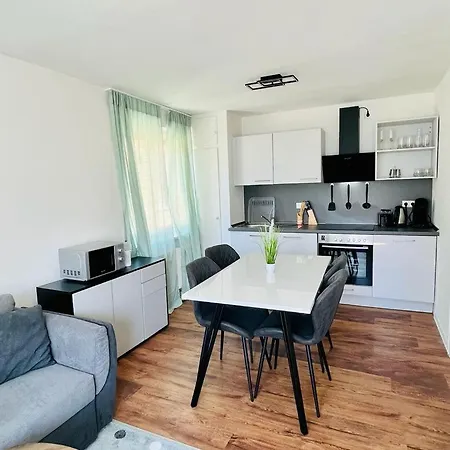 3rooms Modern Near Mtu- Lakescape Fewos דירה פרידריכסהאפן